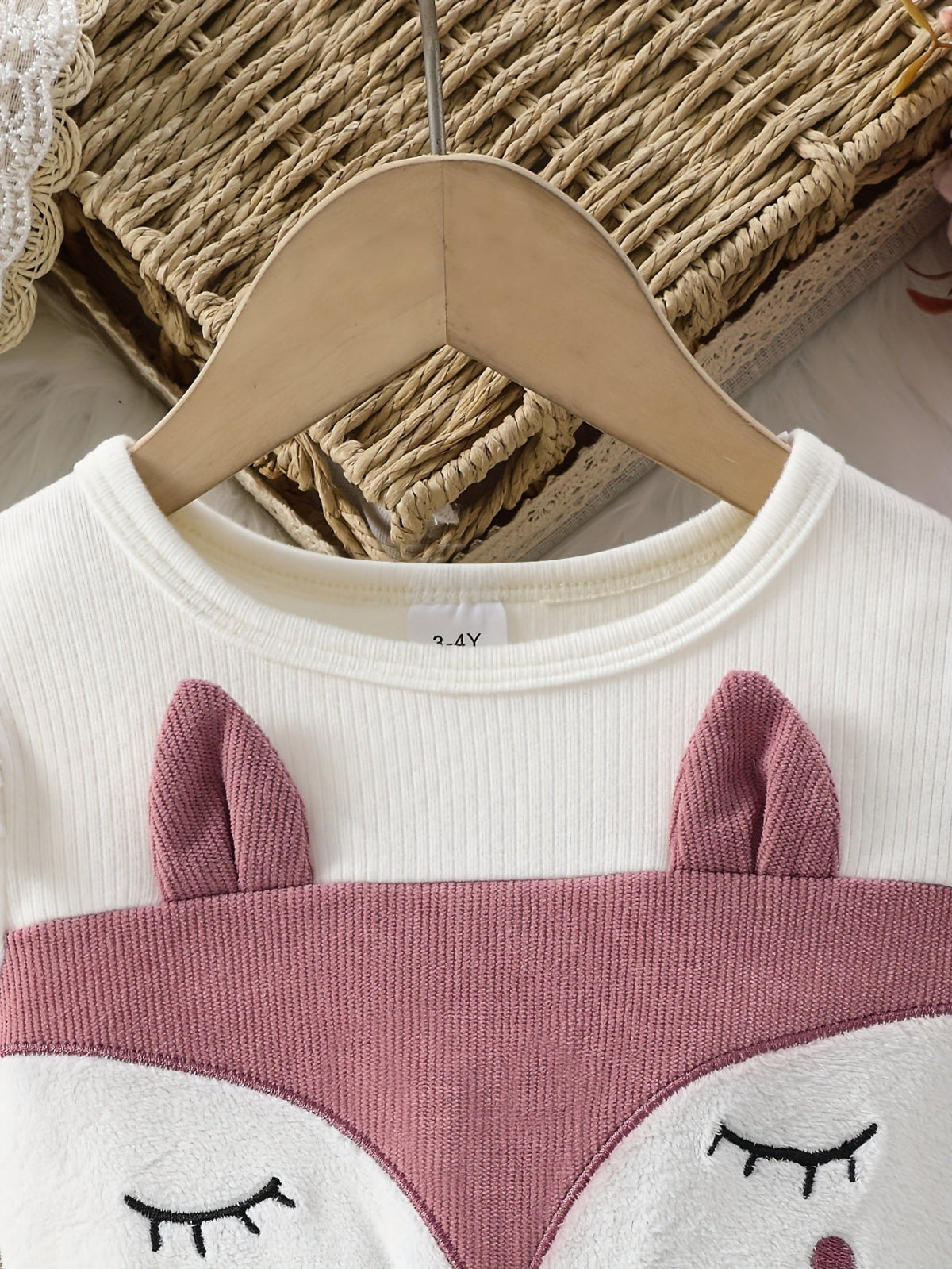 Discover the Charming Long Sleeve Bunny Dress for Girls. Perfect for joyful outings, combining comfort and style. Shop at Toosly.