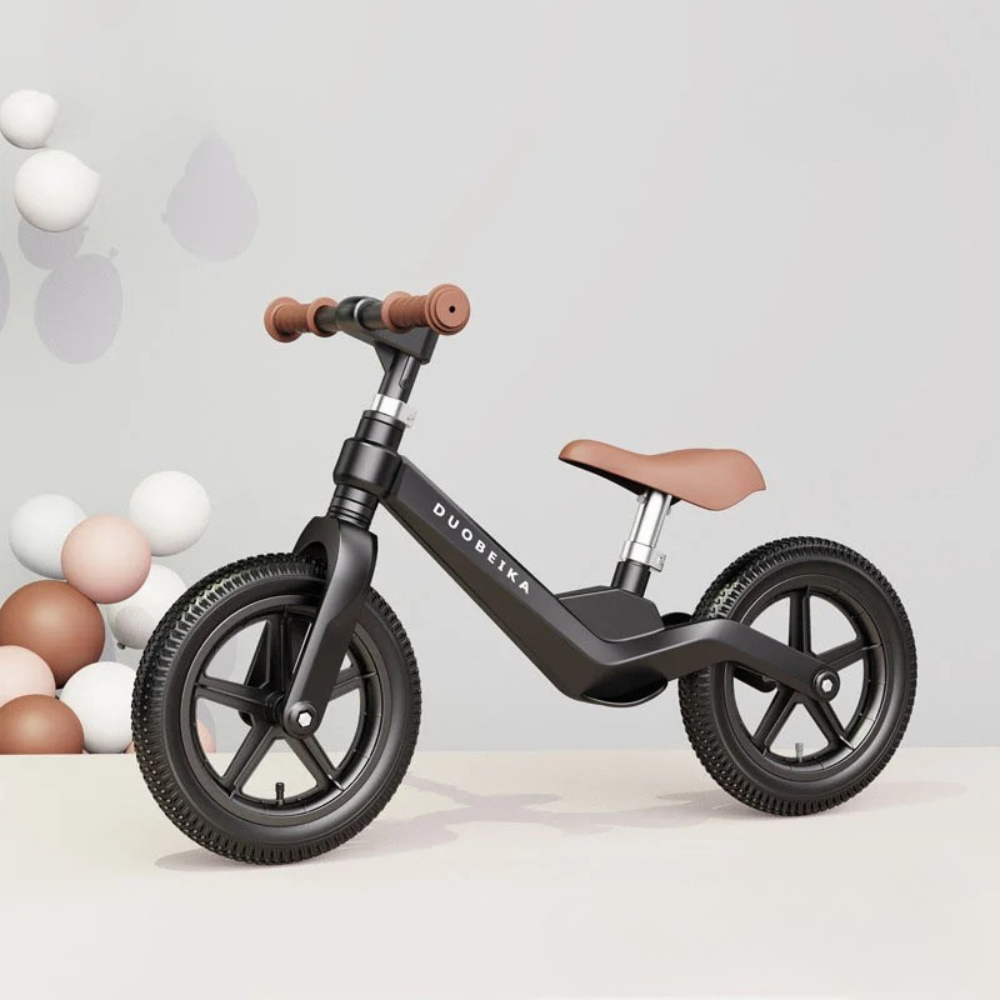 12” inflatable tire balance bike for kids. Lightweight, durable, and pedal-free—perfect for learning balance, coordination, and confidence outdoors.