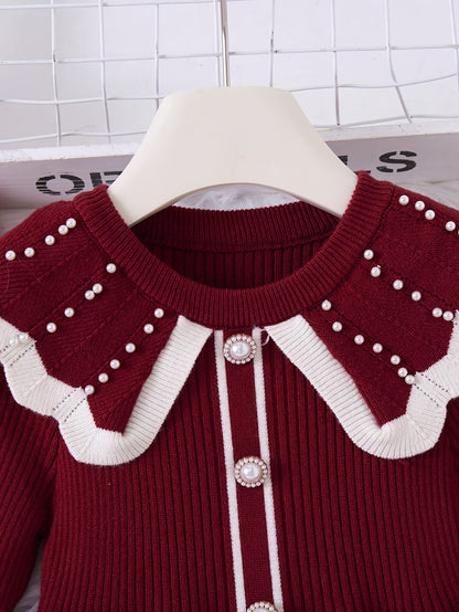 Discover the Charming Red Sleeveless Princess Dress, perfect for making your little one feel special. Ideal for parties and casual outings. Toosly: care and safety in every detail.