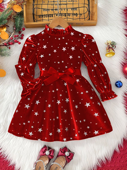 Discover the Starry Velvet Dress for girls. Soft, elegant, and perfect for any occasion. Ideal for parents seeking comfort and style.