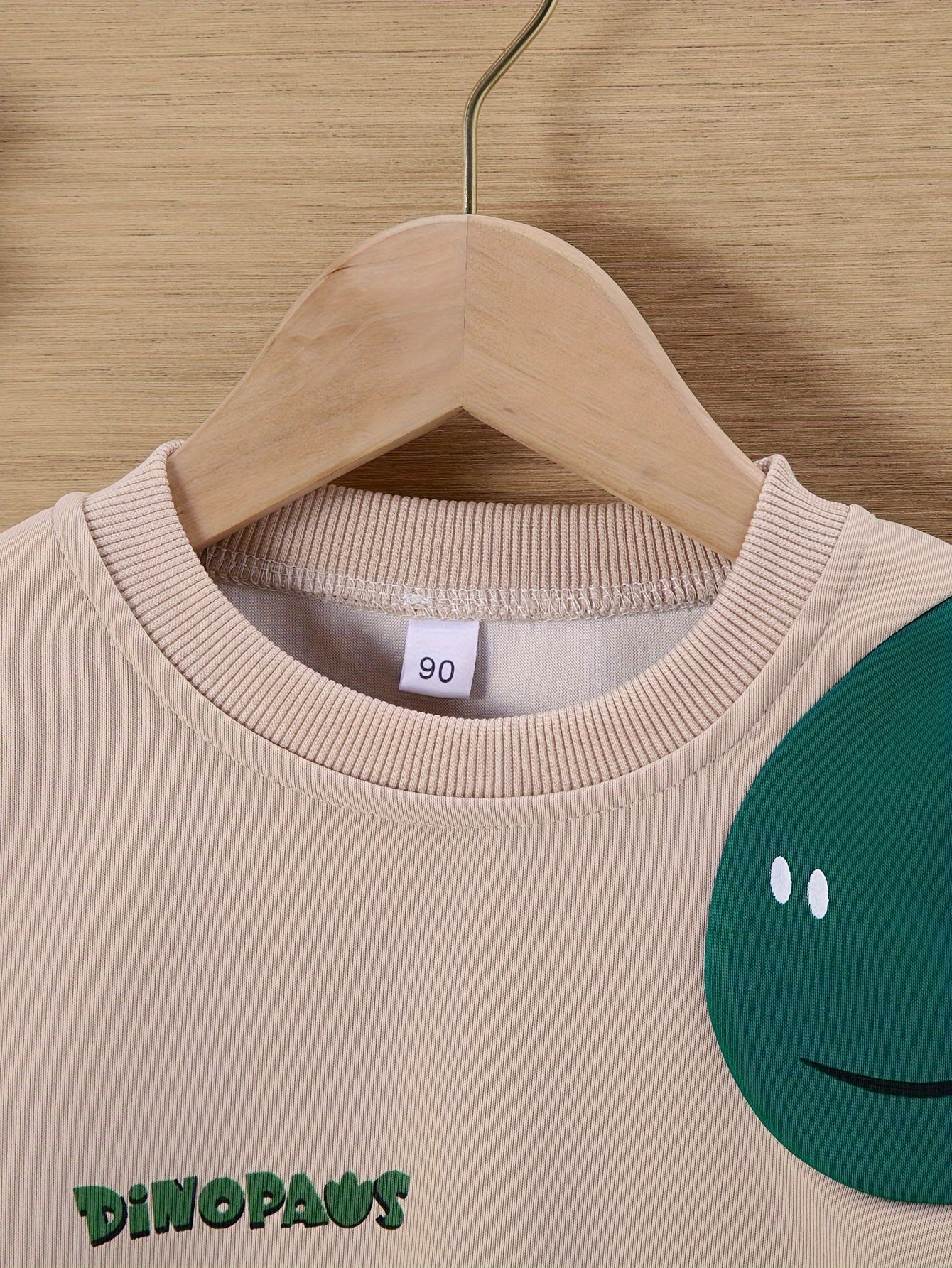 Explore comfort and joy with the Cozy Dinosaur Sweatshirt Set for Kids. Perfect for outdoor adventures. Discover more at Toosly.