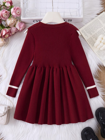 Discover the Charming Red Sleeveless Princess Dress, perfect for making your little one feel special. Ideal for parties and casual outings. Toosly: care and safety in every detail.