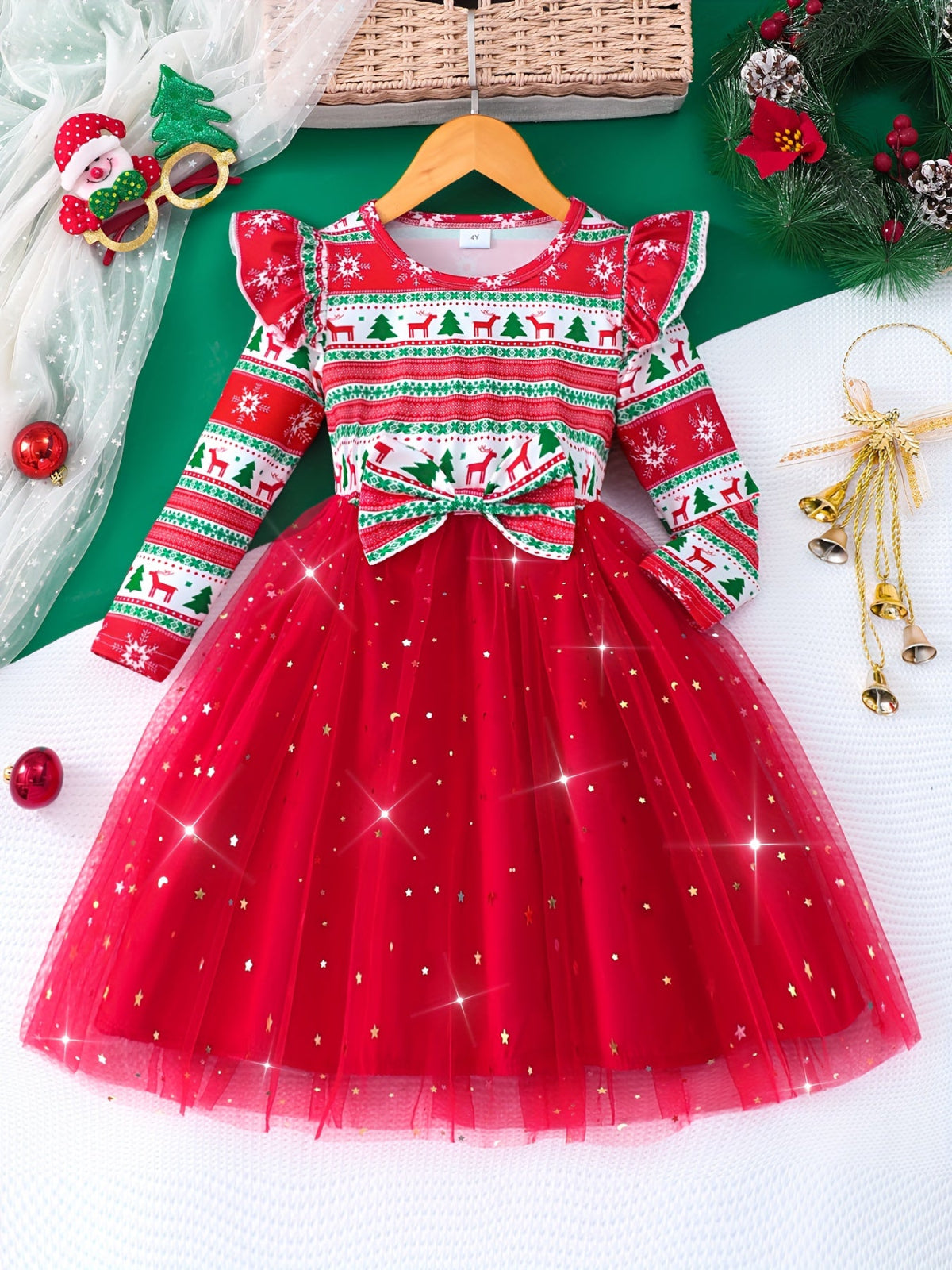Discover the perfect Christmas dress for girls with our festive long sleeve design. Comfortable, stylish, and easy to care for, ideal for holiday celebrations.