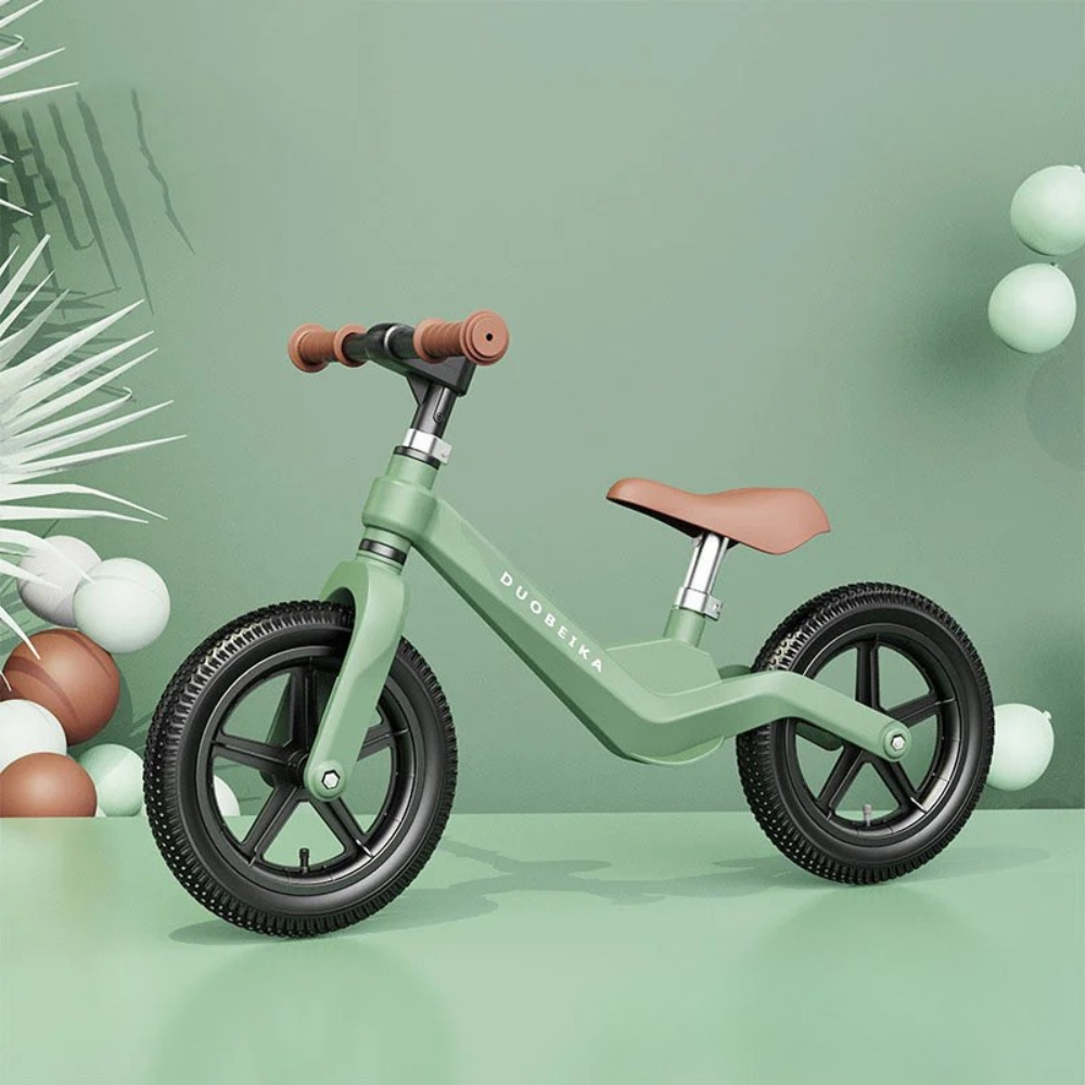 12” inflatable tire balance bike for kids. Lightweight, durable, and pedal-free—perfect for learning balance, coordination, and confidence outdoors.