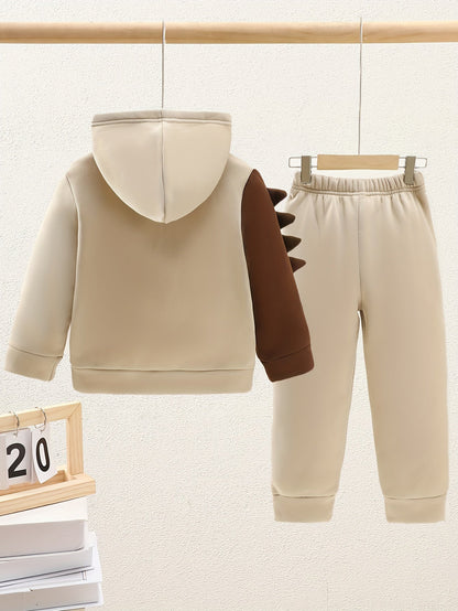 Explore joy and comfort with our Dinosaur Hoodie Set for Kids. Perfect for playful adventures. Toosly: care and safety in every detail.