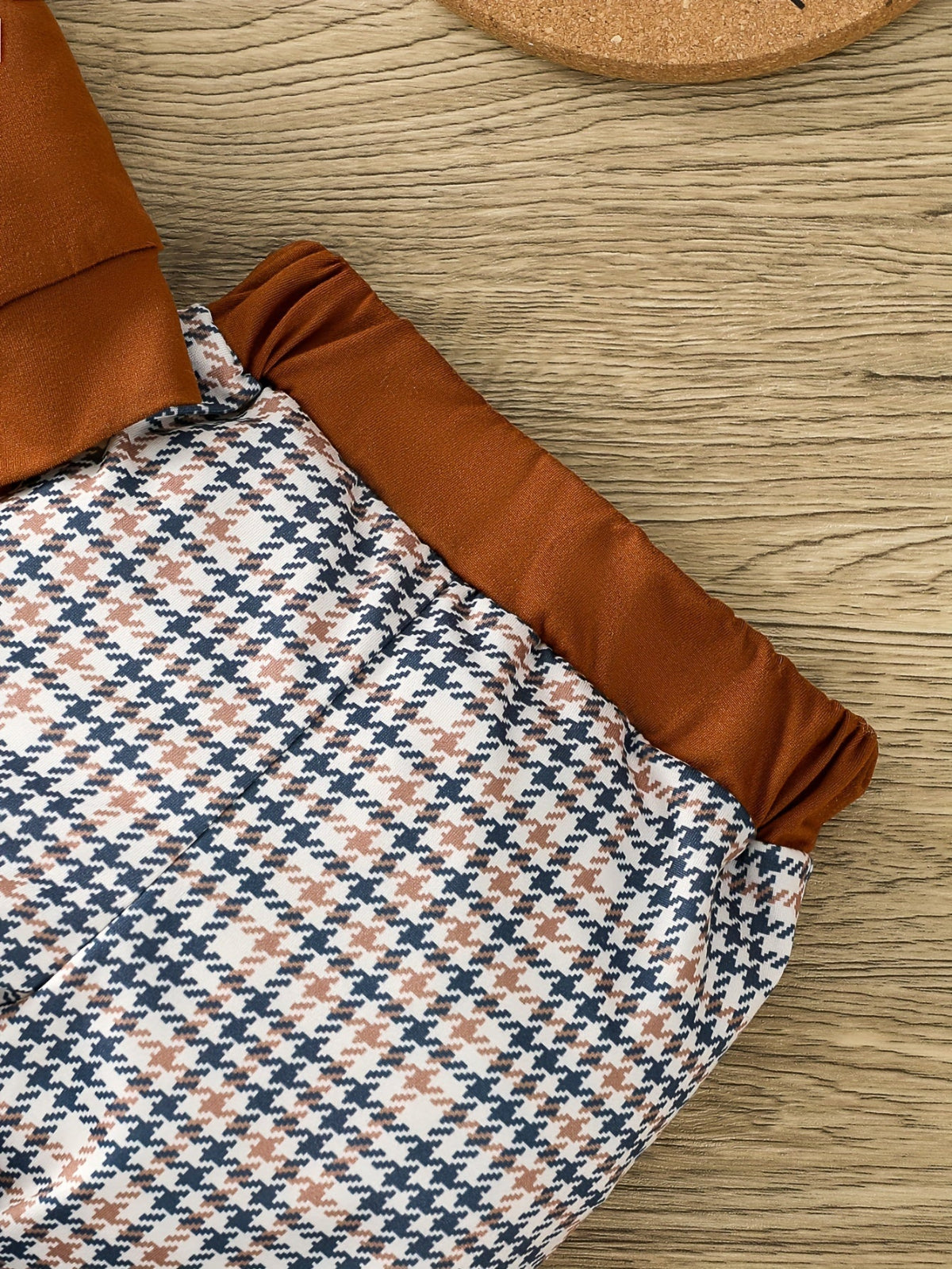 Discover the Adorable Teddy Bear Baby Outfit Set at Toosly. Soft, charming, and perfect for every season. Ensure your baby's comfort and joy.