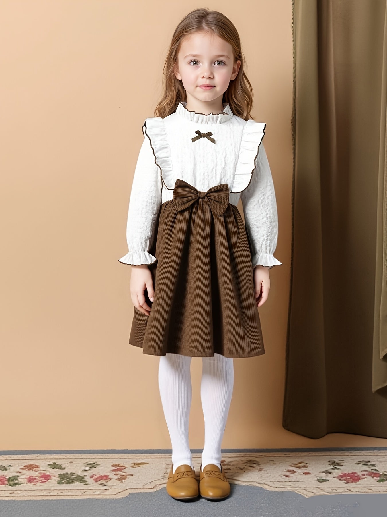 Discover elegance and comfort with our Charming Vintage Dress for girls, perfect for autumn and winter adventures. Explore with Toosly.