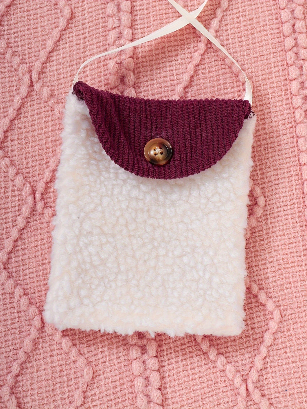 Discover comfort and style with our velvet dress set for girls. Perfect for outdoor adventures. Shop now at Toosly.