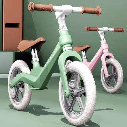 12” inflatable tire balance bike for kids. Lightweight, durable, and pedal-free—perfect for learning balance, coordination, and confidence outdoors.