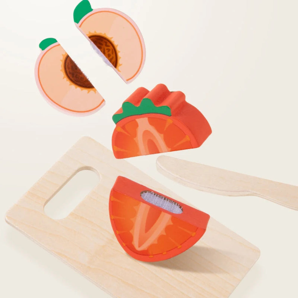 Wooden fruit cutting toy for kids. Safe, eco-friendly, and fun Montessori play that builds creativity, coordination, and healthy habits.