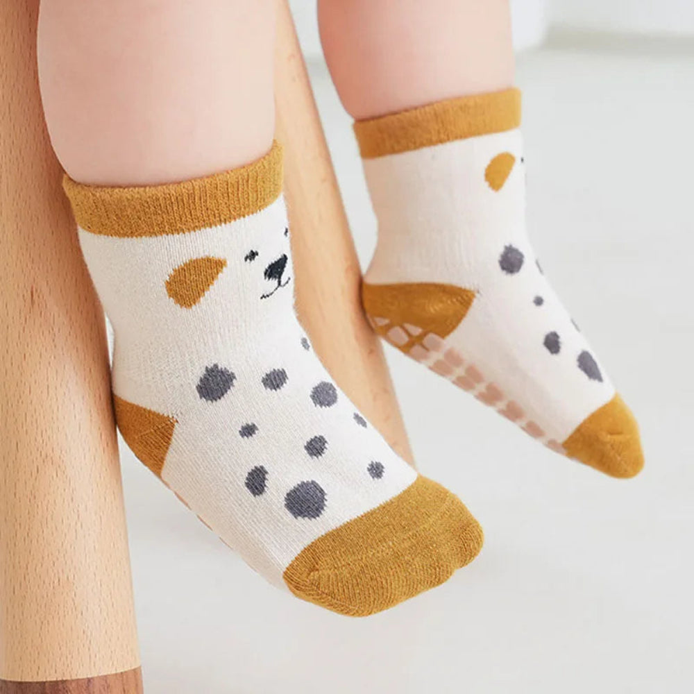 Soft non-slip socks for kids. Safe, breathable, and comfy 5-pair set — perfect for toddlers’ daily play, walking, and home comfort.