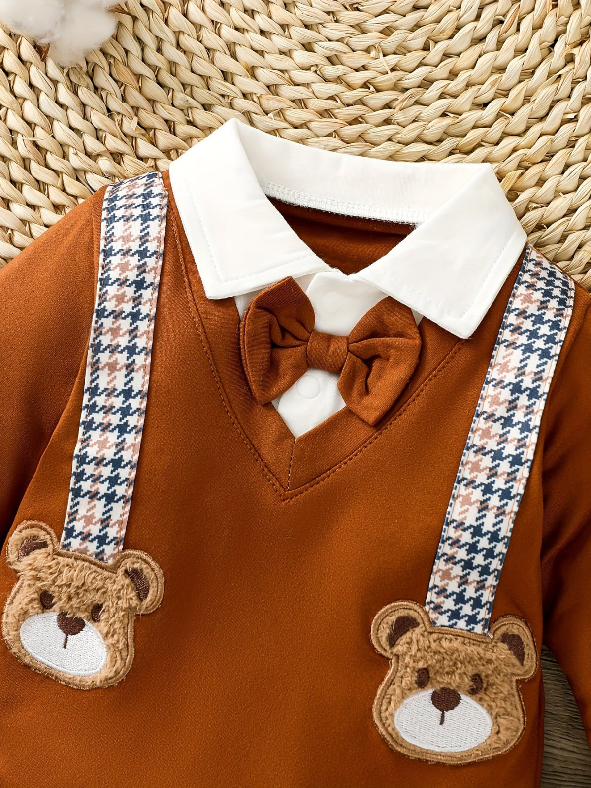 Discover the Adorable Teddy Bear Baby Outfit Set at Toosly. Soft, charming, and perfect for every season. Ensure your baby's comfort and joy.