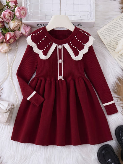 Discover the Charming Red Sleeveless Princess Dress, perfect for making your little one feel special. Ideal for parties and casual outings. Toosly: care and safety in every detail.