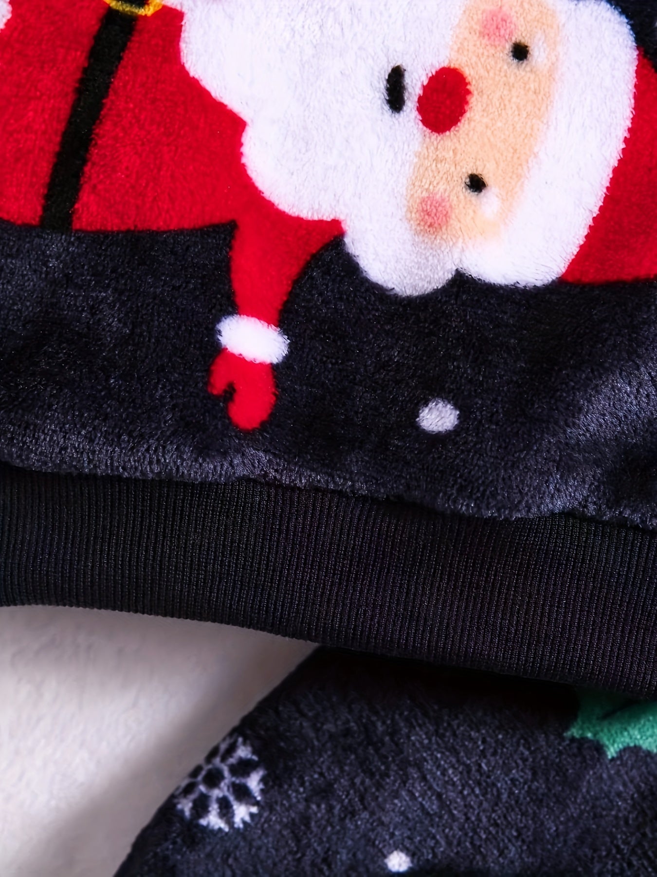 Conjunto de Flanela de Moda Natalina para Meninos Outono e Inverno, Novo e Quente de Duas Peças, Perfeito para o Dia de Ação de Graças