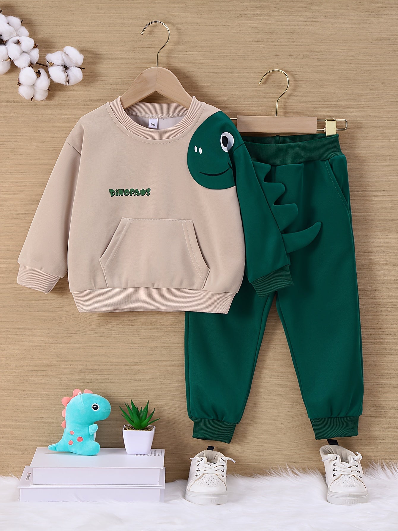 Explore comfort and joy with the Cozy Dinosaur Sweatshirt Set for Kids. Perfect for outdoor adventures. Discover more at Toosly.